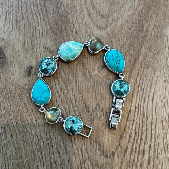 Chloe + Isabel turquoise bracelet - Picture 1 of 3
